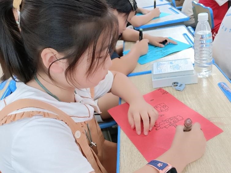 �߲ʼ��ڣ��������Ļ��佡�����L