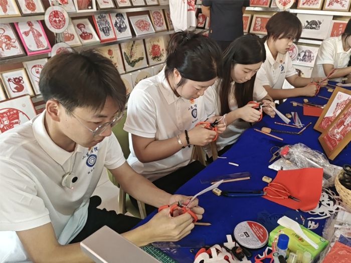 ���tӡ���� ���z�d�塱ɽ�|��Ժ�W(xu��)�ӌ��L���zһ�l�����������l(xi��ng)�����(sh��)�`���