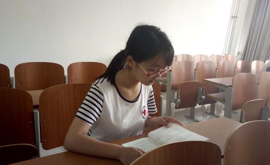 �߿���׃����Ů��W���԰׸߿�׌�ҽY��Ư��