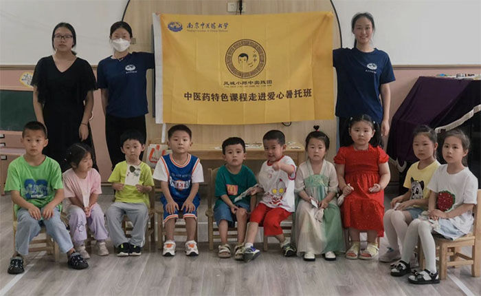 �P��С���Ќ�(sh��)�`�F(tu��n)�������t(y��)ˎ��ɫ�n�����M(j��n)��(��i)�����а�