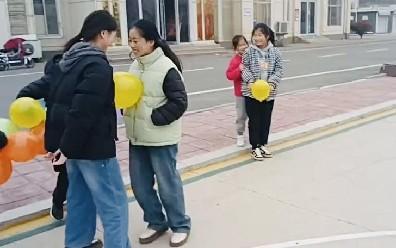 Ⱥɽ֮�ϵ�����|ɽ�|��W����ͬ��֧���ů���Є�