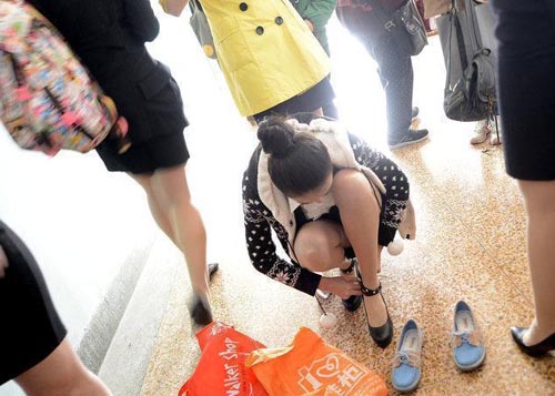 Ů��W(xu��)����(y��ng)Ƹ�ս�,���������?li��n)QЬ