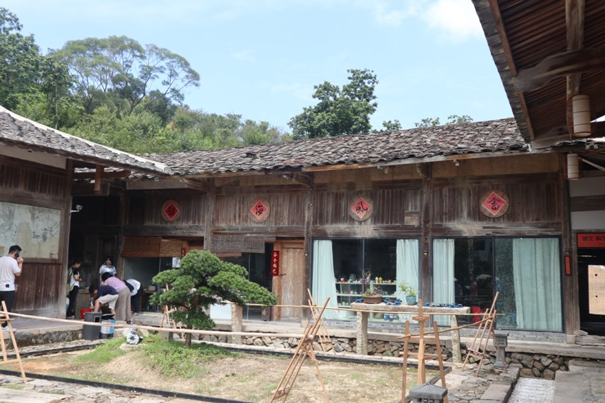 �Ȃ}��Ժ������ɽ�������l�� ���d�Ę˗U