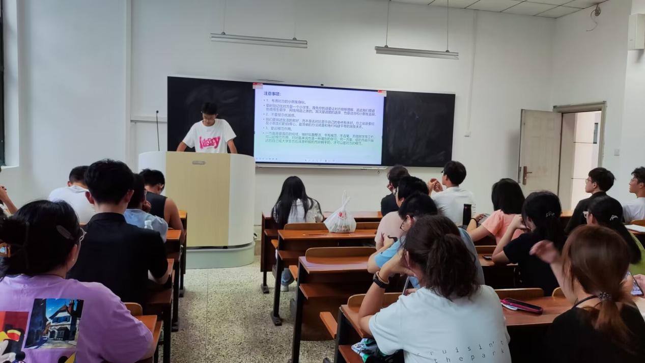 ���Z(y��)�������L(zh��ng)�����Z(y��)�f(w��n)�ɹ�â