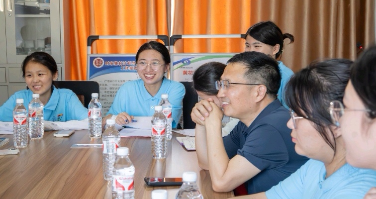 �Ӻ���W(xu��)�̌W(xu��)Ժ��(sh��)�`�F(tu��n)�������h���Ͼ��Ќ�(sh��)�`