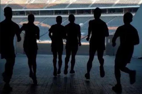 �ںڰ��б��ܣ�������ǰ��