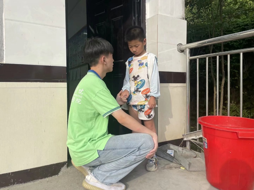 ���f��֪�Ļ�棬����֪�R�ĺ���