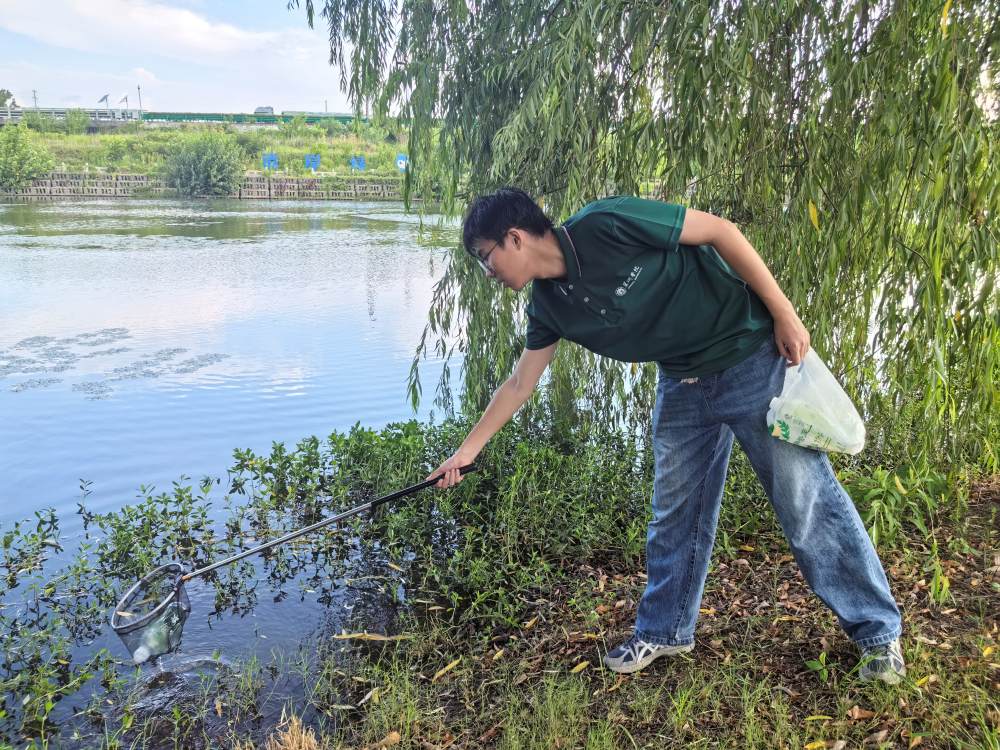 �����W(xu��)Ժ�����o(h��)ĸ�H�ӣ��҂����Є�