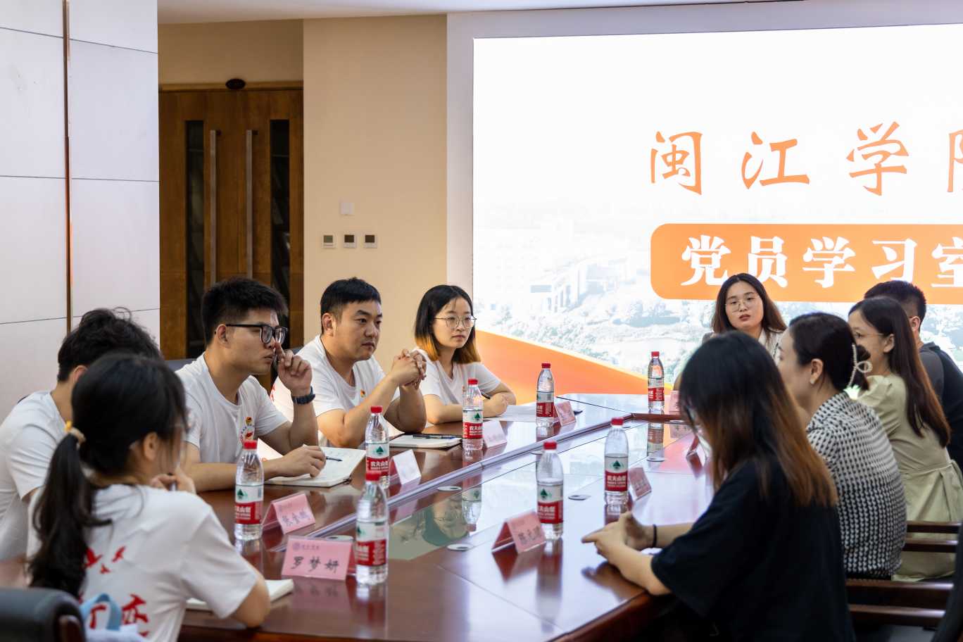 �۸��� �����L