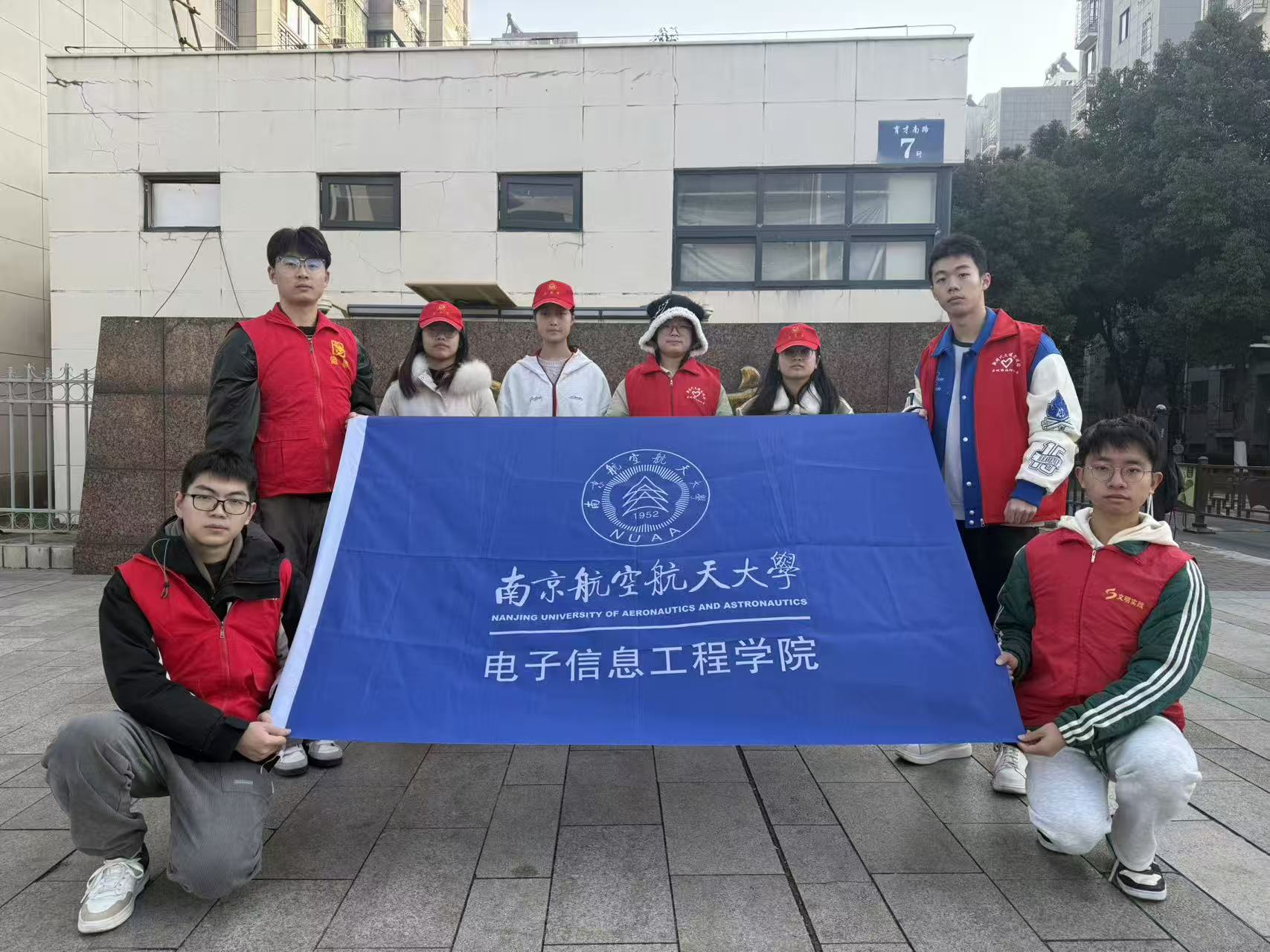 ��늡������`·ح���������е�����ȫ�T�Єӡ���ƽ����^