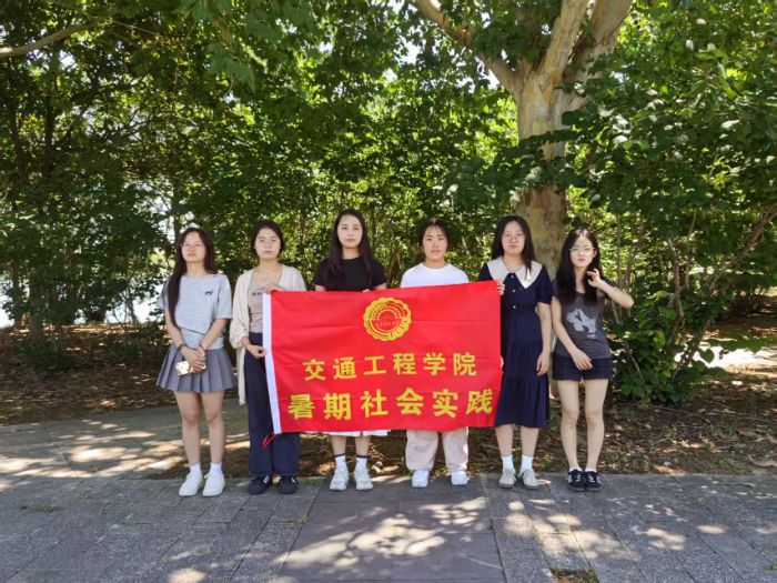 �����M܇�� ������^��