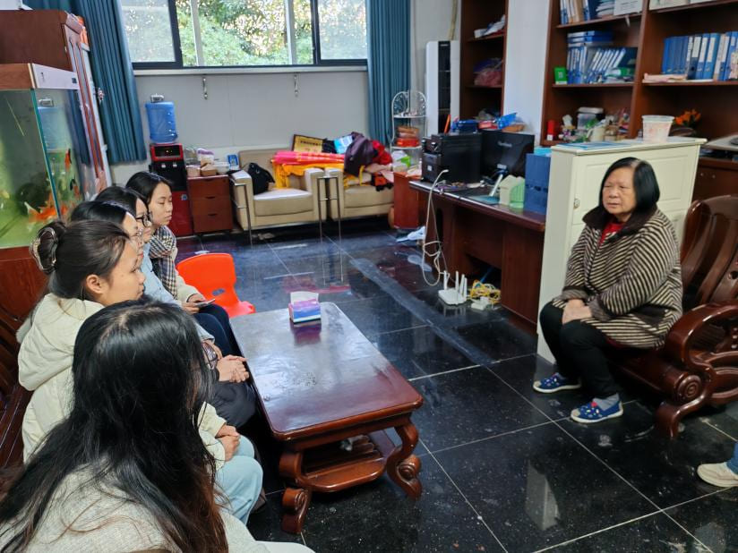 �P�Ѳ�ֹ�����y���f��ů�����V��������WС֪���{�ЈF��_չ������`���