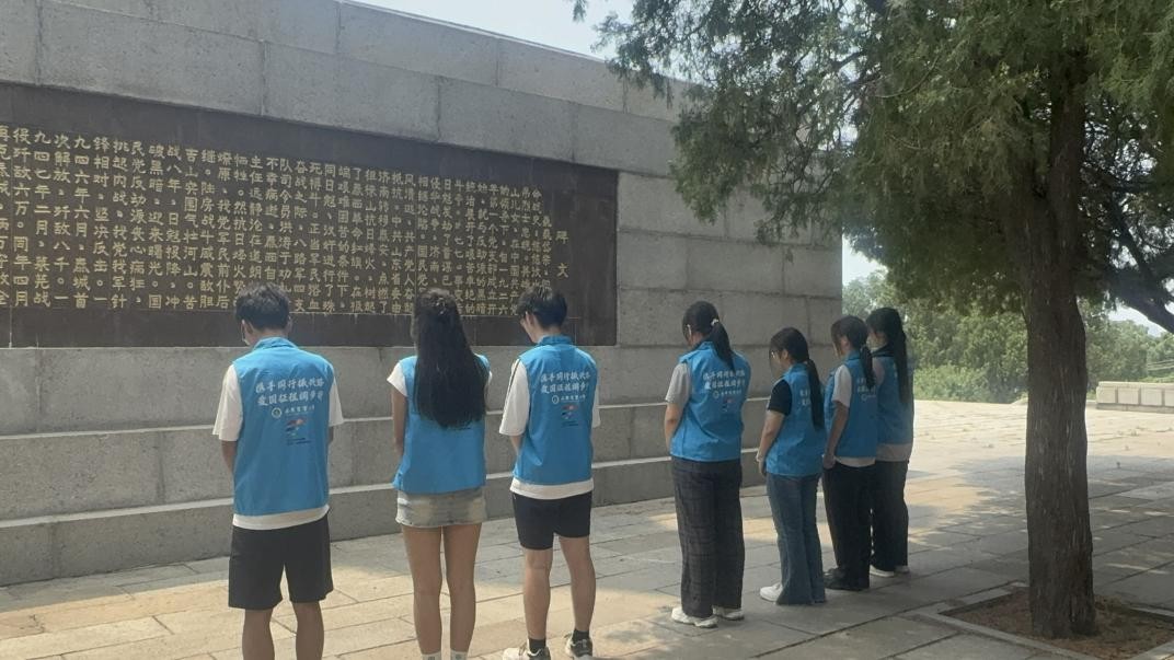 ɽ�|�r�I��W�W�������l���ഺ���l��н�𣬼҇�����v���g