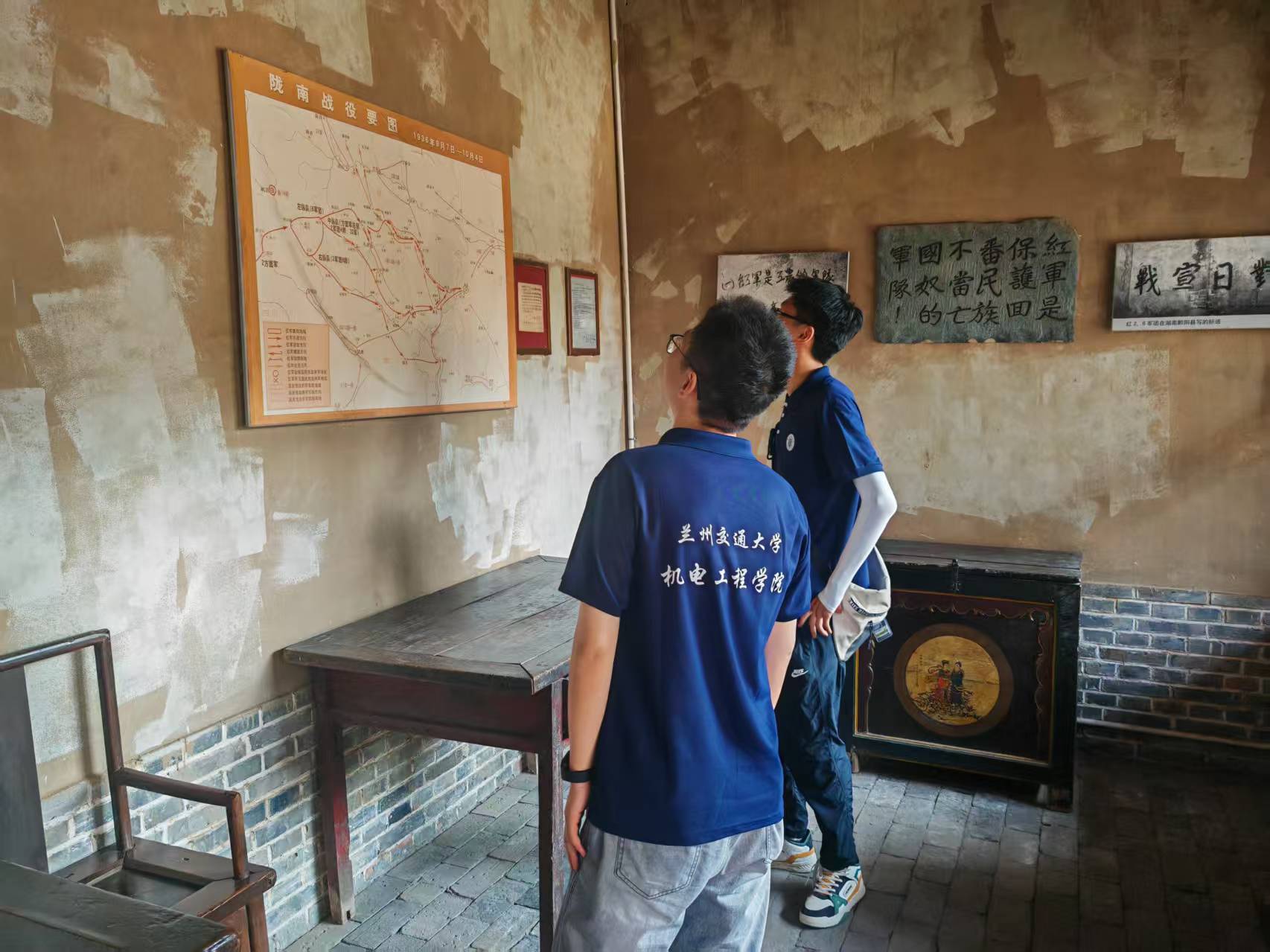 ��н�����t퍣����������l(xi��ng)�����������(sh��)�`�F(tu��n)���������(sh��)�`�������t�Ì�(sh��)�`���ഺ�cʷͬ��